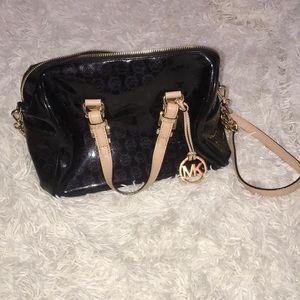 NWOT black michael kors purse